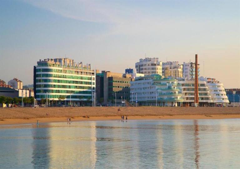 Playa A - PRIMERA LINEA DE PLAYA - WIFI GRATIS - B&B Gijón
