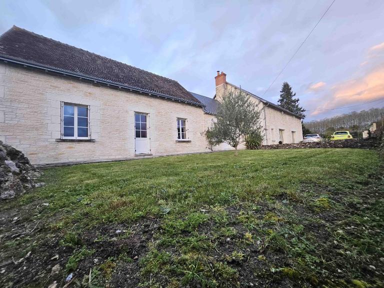 Grande maison conviviale proche de Tours - Chambres d'hôtes Hommes