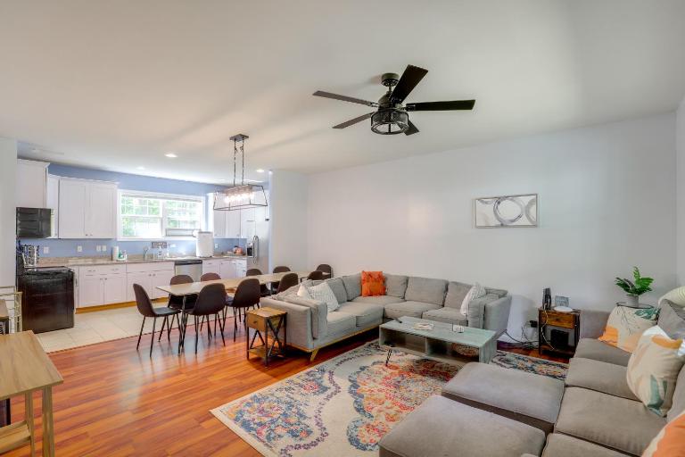 Family Home w/ Game Room, 3 Mi to Dtwn Asheville! - B&B Asheville