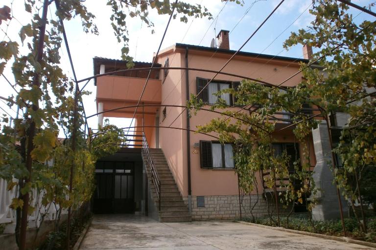 Apartments with parking space Valbandon, Fazana - 24921 - B&B Fažana