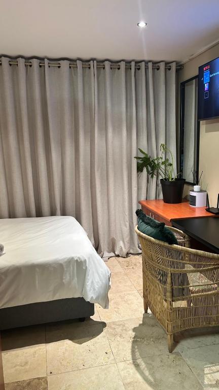Studio Apartment Paarl Central - B&B Paarl