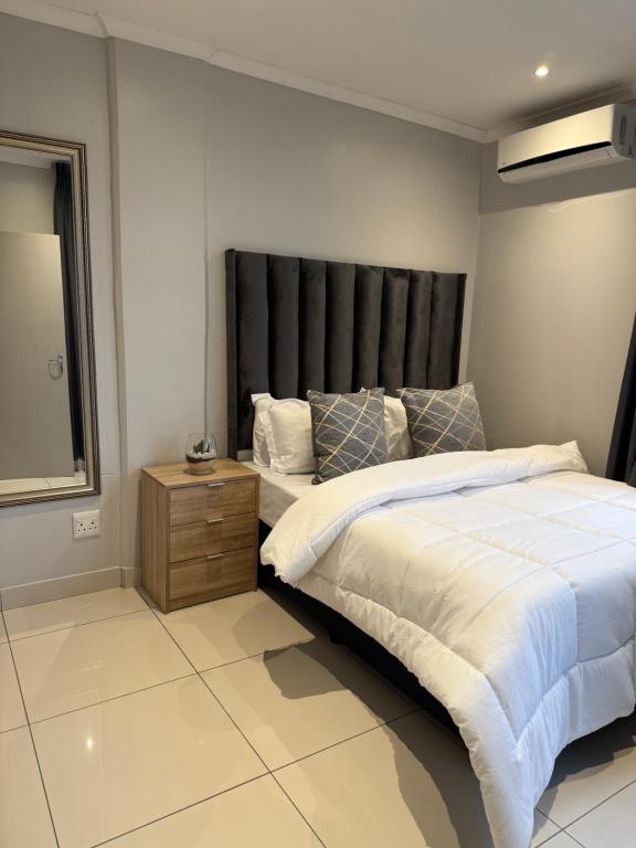 10 Bond Square - B&B Durban