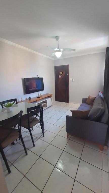 Lindo apto! Localizado a apenas 7 min de carro da praia - B&B São Luís
