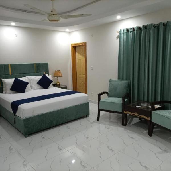 Hotel Grand Palace In Clifton - B&B Karachi