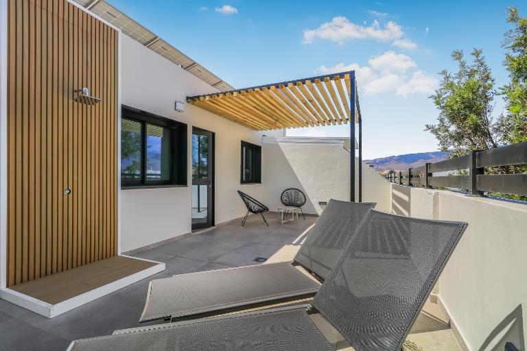 Penthouse City Hub Stay - B&B Vecindario