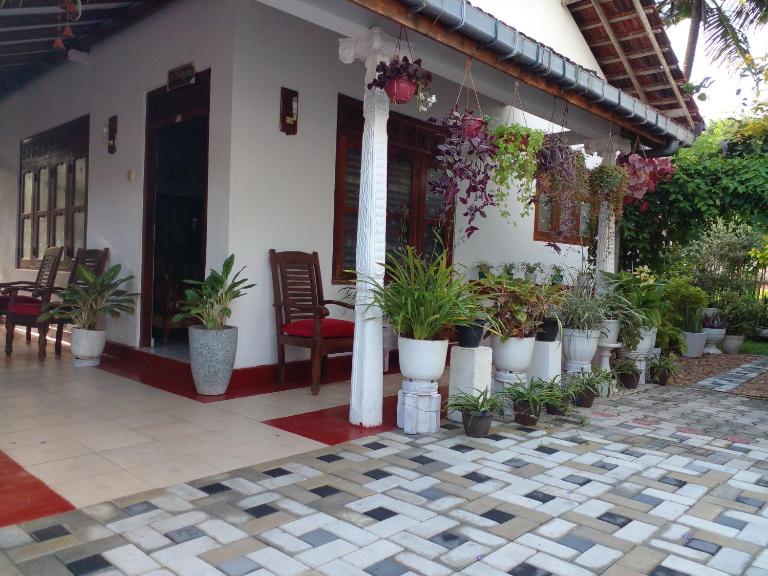 Gem Villa - Chambres d'hôtes Weligama