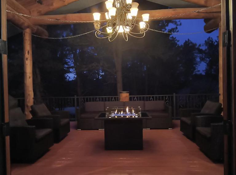 Cherry on top lodge - B&B Custer