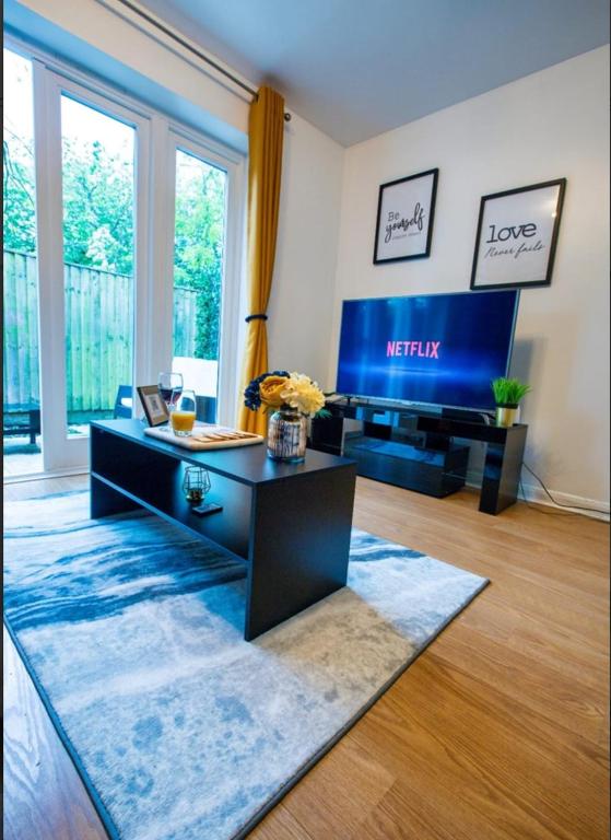 House in the heart of Reading Contractors welcome - B&B Reading