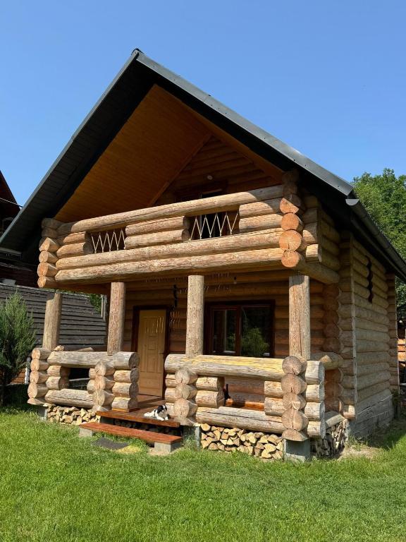 House near the river - B&B Poliana