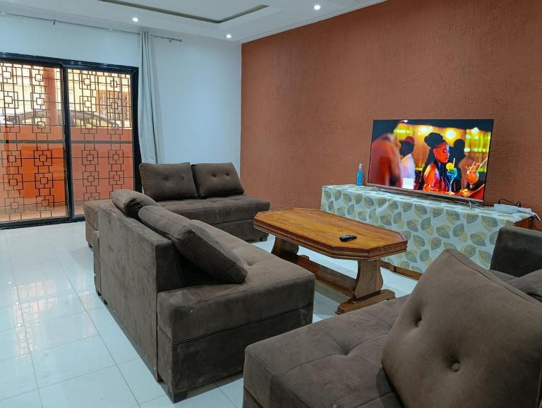 Chic Residential Apartment - Chambres d'hôtes Dakar
