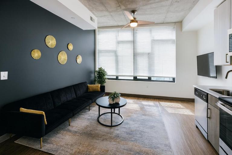 Luxe 2BR Apt Minutes to Dining and Culture - B&B Birmingham