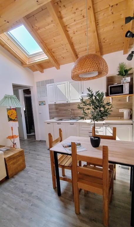 Casa Vacanza L'Ulivo - Bed and Breakfast Albenga