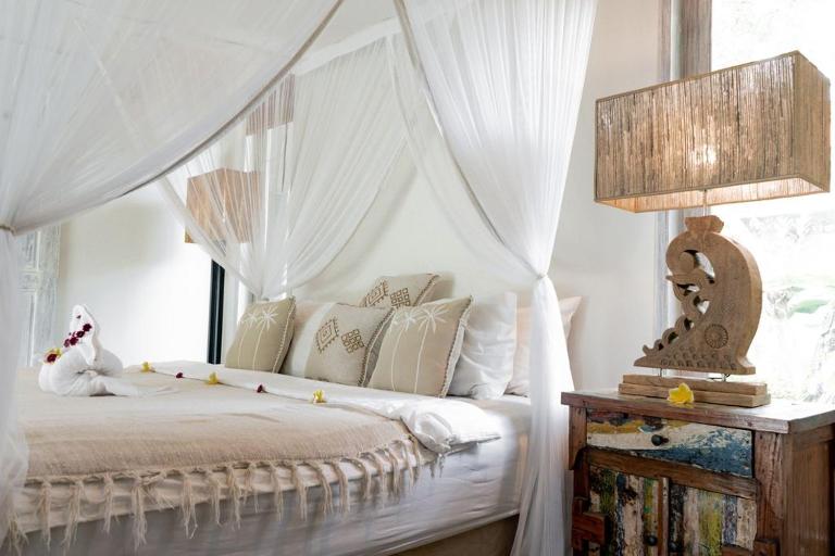 Villa Fleur - Ferienwohnung Tambakboyo