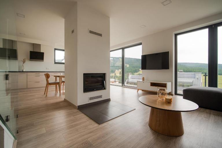 Depandance Apartment - Ferienwohnung Loucna pod Klinovcem