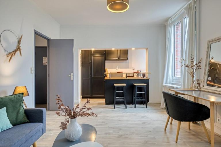 Flaubert appartement avec parking idéal au cœur du centre-ville - B&B Rouen