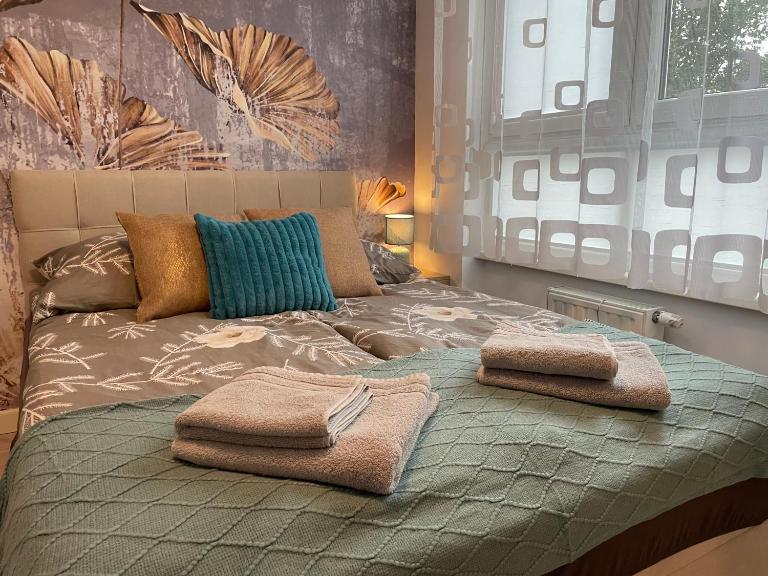 Apartament - jak w domu - 130m2 z Tarasem i ogródkiem - B&B Breslavia
