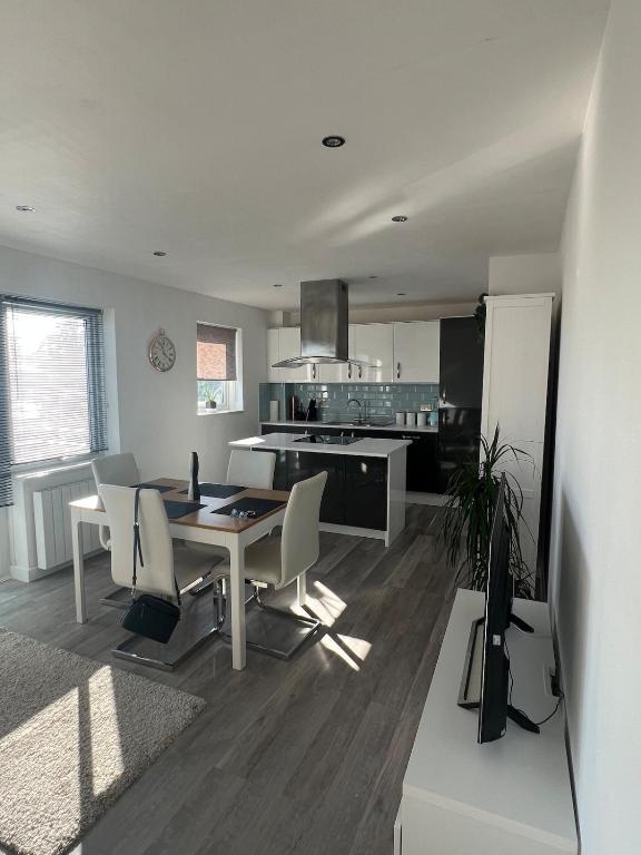 Modern, spacious and comfortable 2 bed apartment in Southampton - Bed and Breakfast Southampton