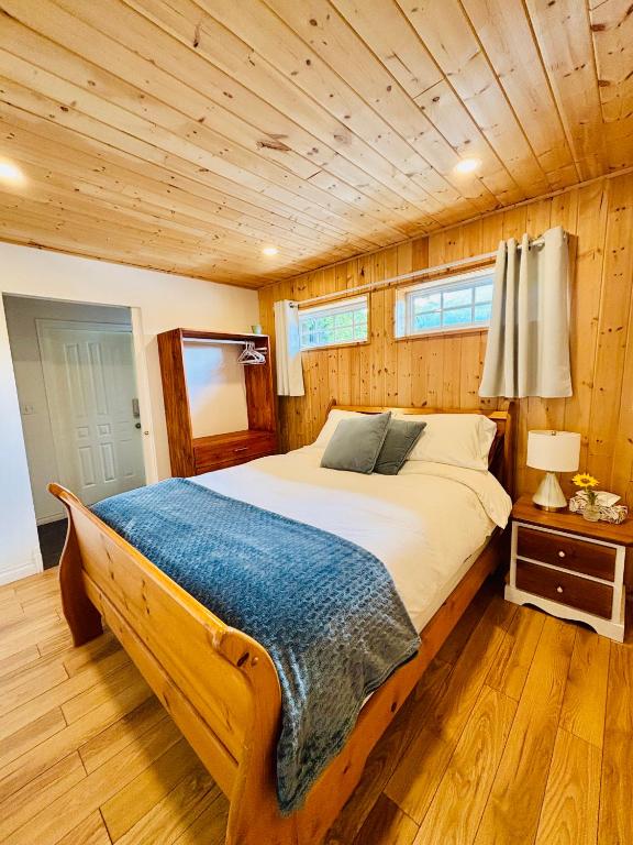 Sunshine Bungalow - Ferienwohnung Salmon Arm