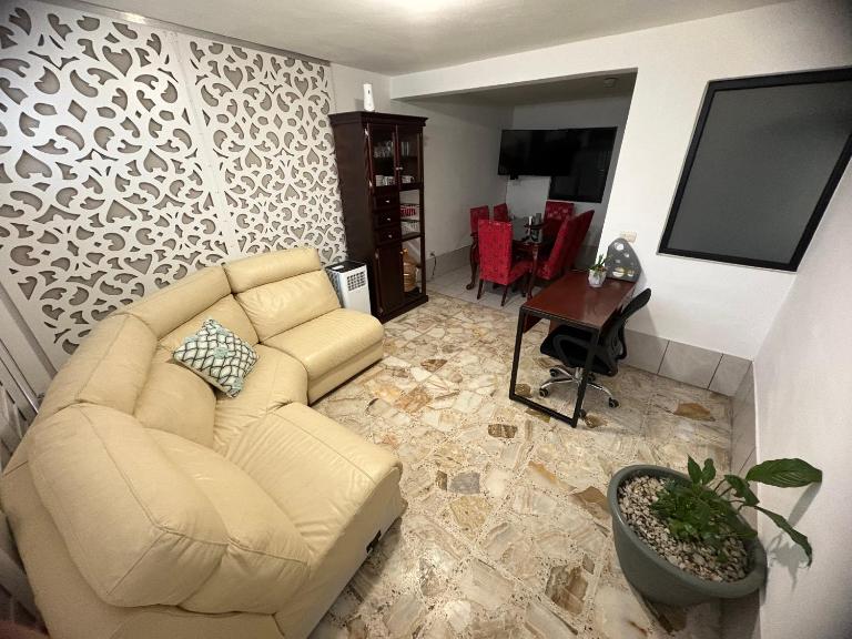Departamento céntrico puerta calle con 47 amenidades - B&B Xalapa