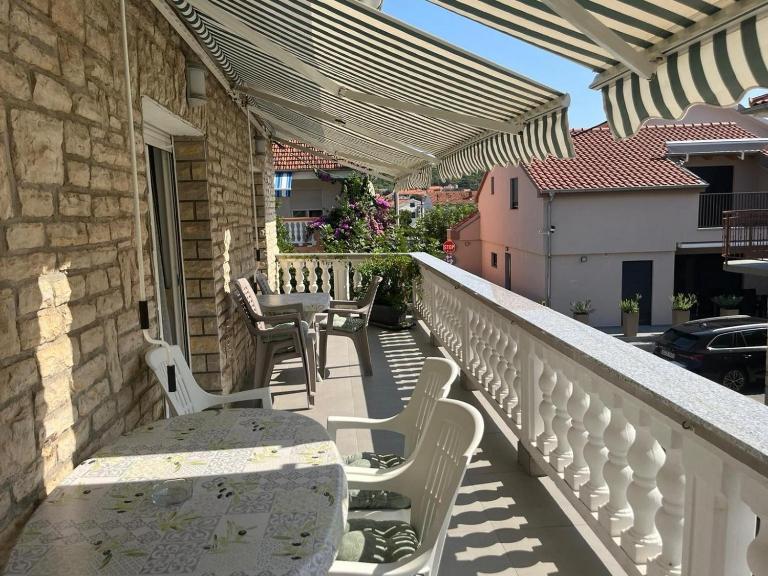 Apartments by the sea Bibinje - Zadar - 24788 - B&B Bibinje
