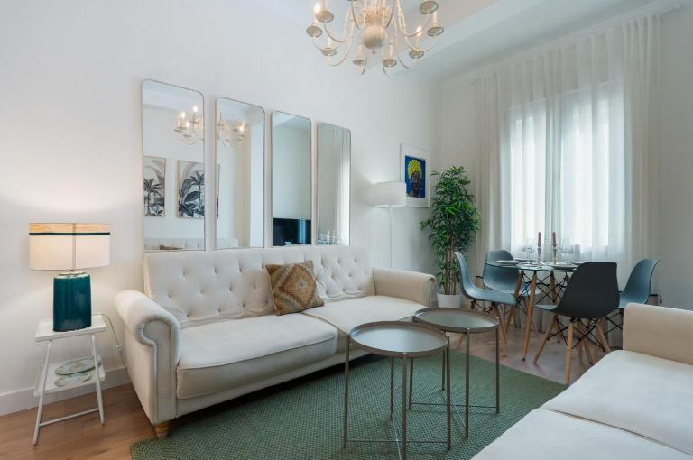Stunning 3BR 2BTH Plaza de Cuba - B&B Siviglia