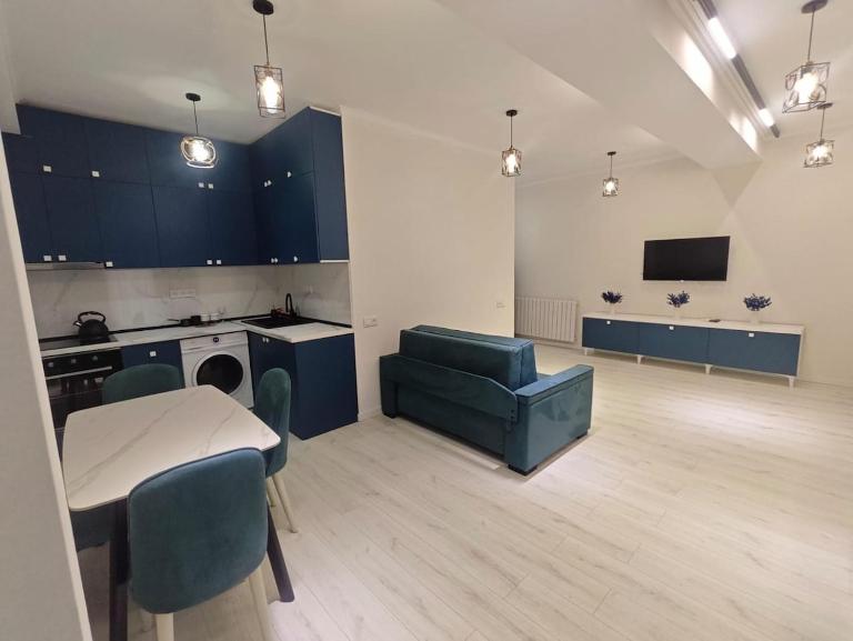 Cozy Flat by Rioni River, 50m from City Center - B&B Kutaisi