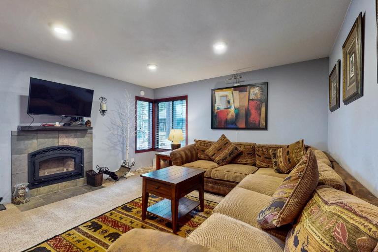 Fireside 106 - B&B Mammoth Lakes
