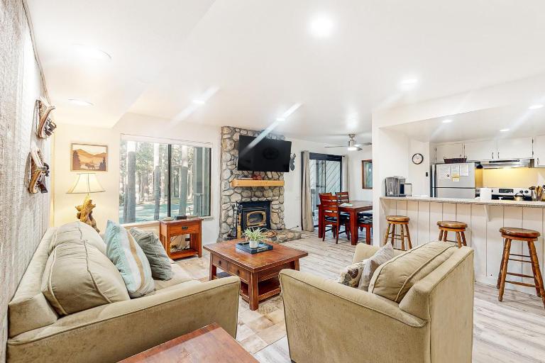 Sunshine Village 169 - B&B Mammoth Lakes