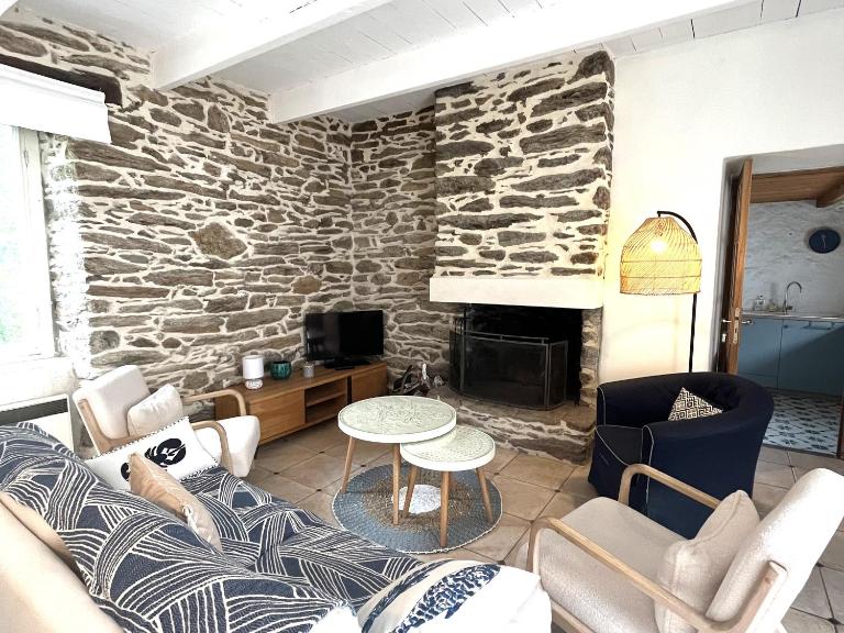 Maison spacieuse avec jardin au cœur de Lomener - FR-1-813-7 - Chambres d'hôtes Groix