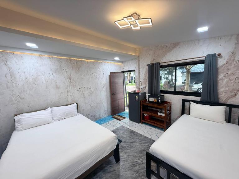 BanrabianglayLangsuan room C - Chambres d'hôtes Ban Hin Sam Kon