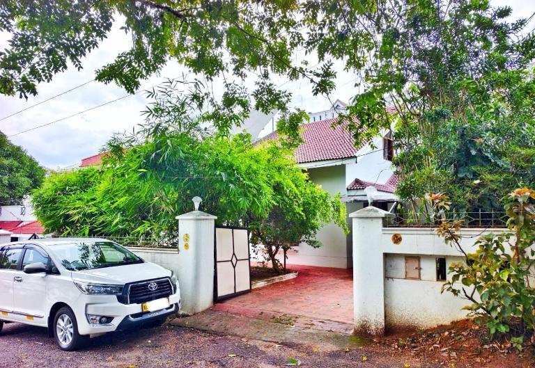 Citadel Luxury Villa Trivandrum-Just 10 min to Railway Station & 5 Min to Sri Padmanabha Swamy Temple, Home away from Home in Kerala - Chambres d'hôtes Thiruvananthapuram