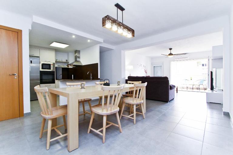 Apartamento PINEDA 4 - B&B La Pineda