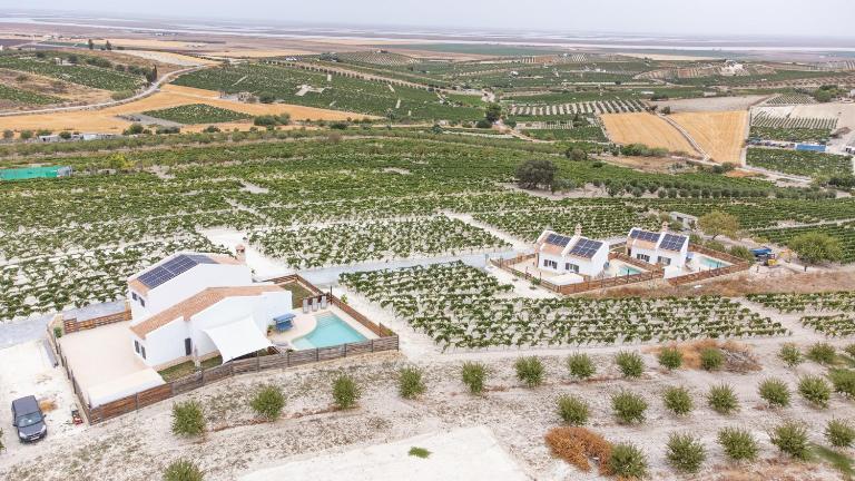 Casa Rural Mirador del Guadalquivir-Refugio con Piscina y Chimenea - B&B Trebujena