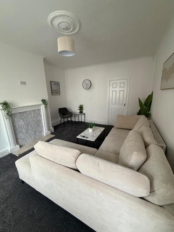 ResiLets Taylor House - B&B Bebside