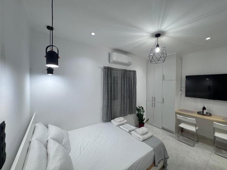 Spartan Nest Modern Cozy Stay - B&B Sparta