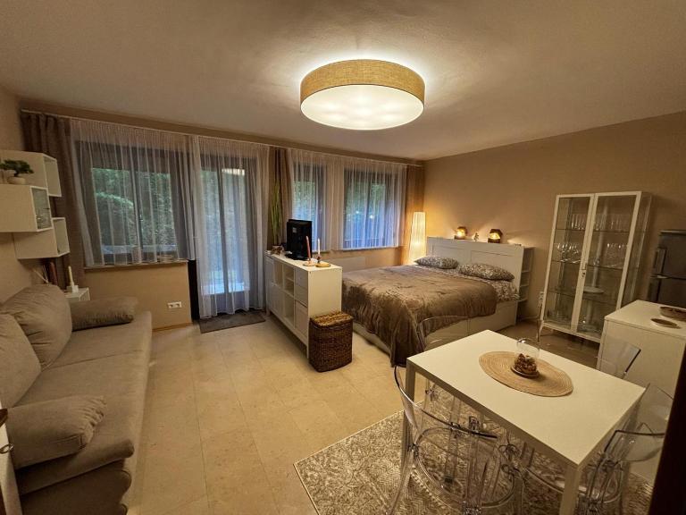 Velden Hideaway - Kleine Ferienwohnung in Top Lage - B&B Velden am Wörther See