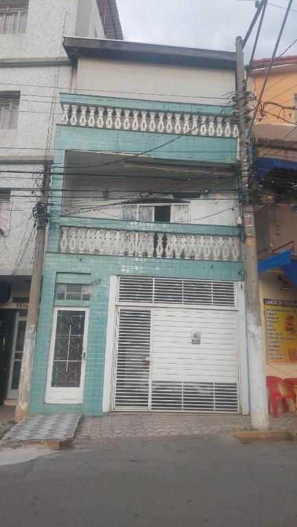 Casa Espaçosa Próximo à Basílica ate 18 pessoas - Chambres d'hôtes Aparecida