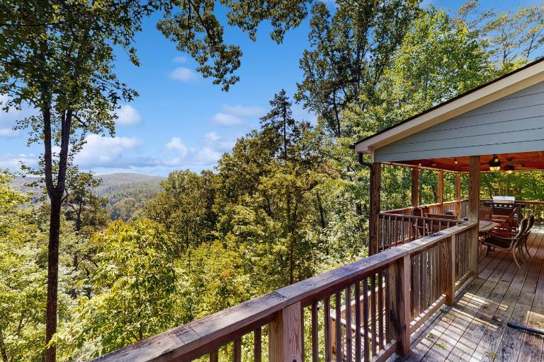 Rustic Retreat - B&B Lake Lure