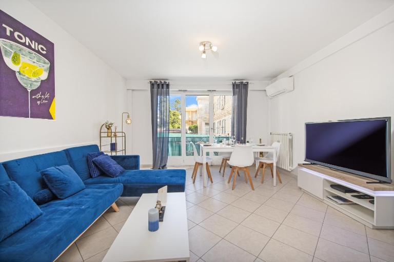 Appartement 2 pièces avec balcons, parking extérieur - B&B Mentone