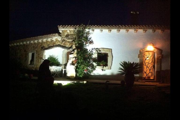 Lu Cuccumiau country B&B - Bed and Breakfast Arzachena