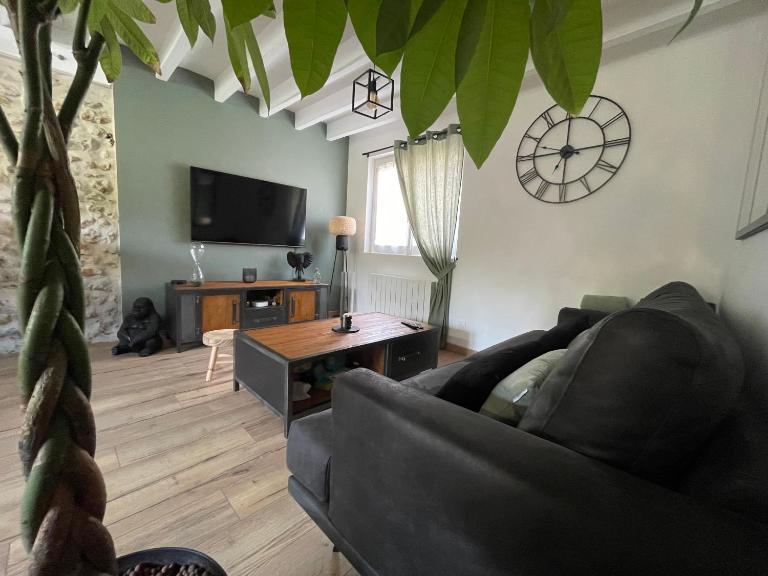 Maison du bonheur - Chambres d'hôtes Combres