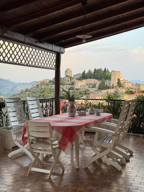 Benesié - Villa with castle view - B&B Monte San Giovanni Campano