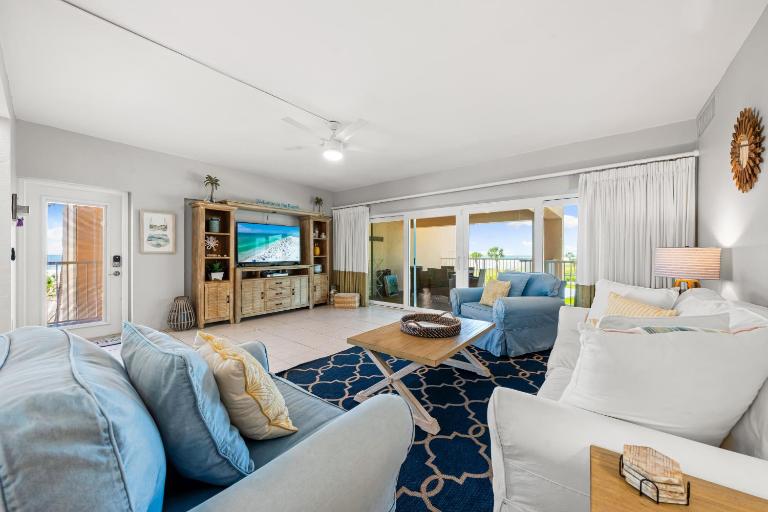 Jamaica Royale Beach View Towers By Beachside Management - B&B Siesta Key