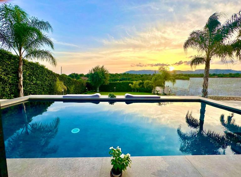 Villa Lucia - Private Salt Pool - 200m Beach - Family Friendly - B&B Fontane Bianche