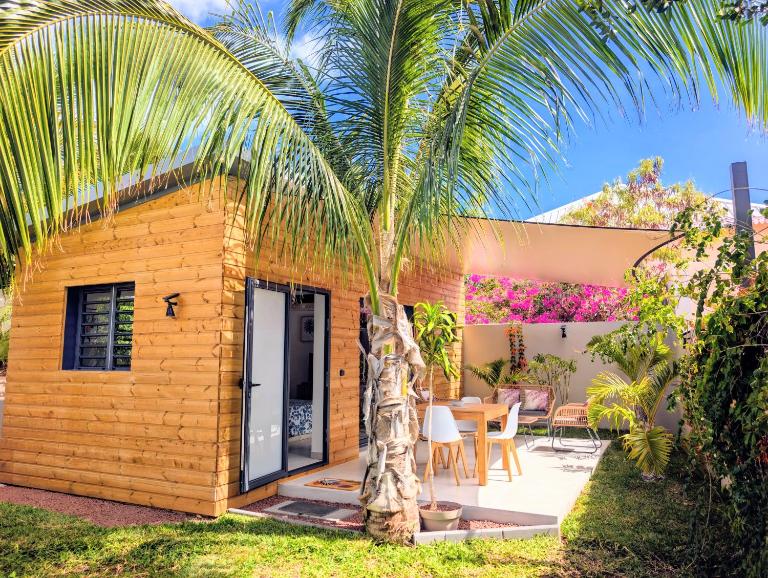 Kaz des Aigrettes - petit cocon pour deux - B&B Saint-Gilles les Bains