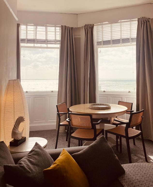 Stunning seafront apartment - Ferienwohnung Brighton