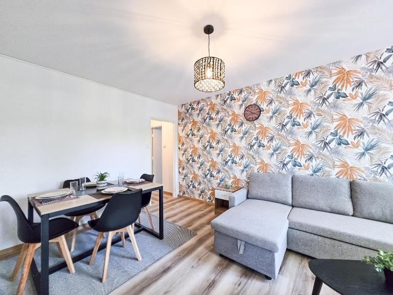 CarlAppartement Design, Confort & Parking Privé IV - B&B Carling