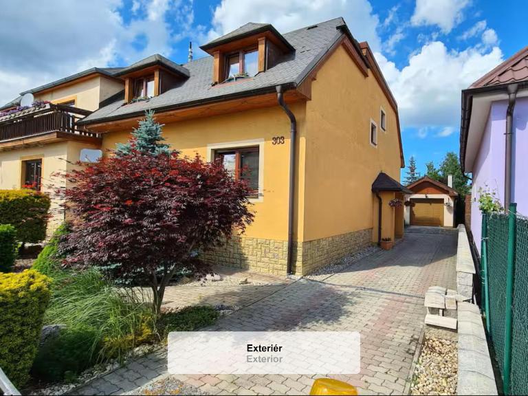 Rodinný dom "Ako doma" - Chambres d'hôtes Veľký Slavkov