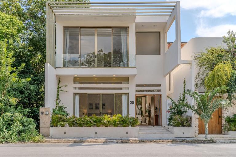 Villa Tulipan Modern 4 bedroom 4 bathroom and private pool - B&B Tulum