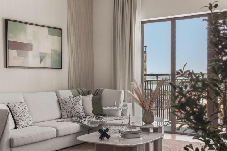 Luxury 1 bedroom Partial Golf & Water Views & F1 - Chambres d'hôtes Abou Dabi